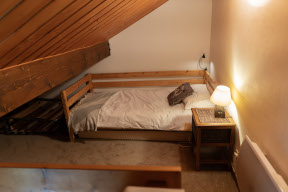 Single bed
